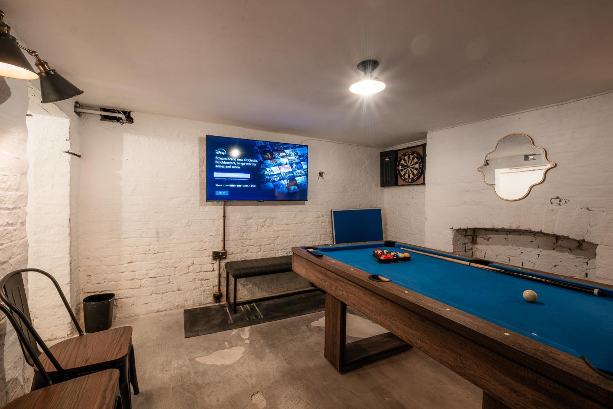 Holiday home Entire Modern House Liverpool, 6 Bedrooms Liverpool